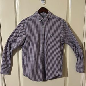 Vineyard Vines - long sleeve. Size M
